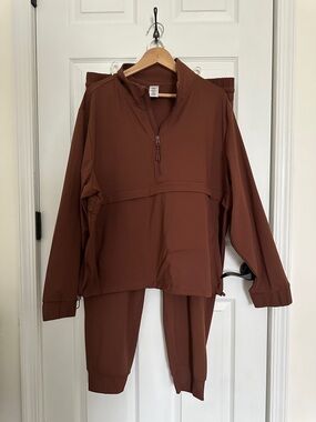 Women's Brown Track Pullover - Travel Pullover